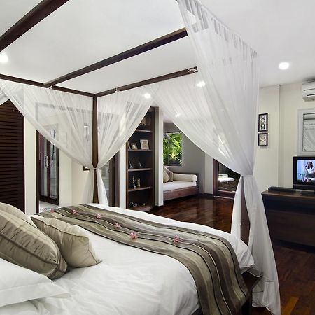 Villa Delapan Canggu Екстериор снимка
